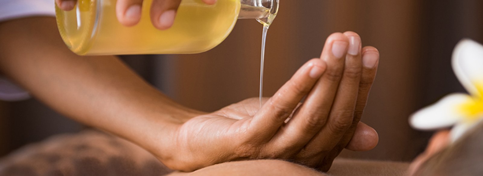 Multi-Hand Massage at Royal Crown Spa